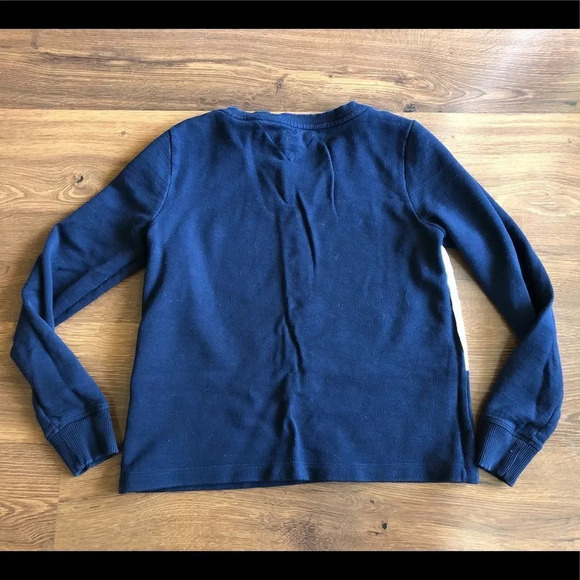 FREE Tommy Hilfiger Sweater - Picture 4 of 4